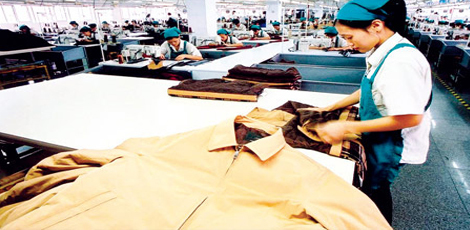 纺织服装行业服装消费步入中速增长阶段